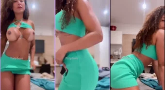 Paty Doce exibindo as curvas e a intimidade de forma provocante