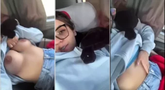 Foxy SGH, a nerd de óculos, dando uma olhadinha nas curvas