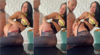 Melissa Pitanga, uma morena irresistível, tá deixando o tatuado doidão com seu jeitinho provocante