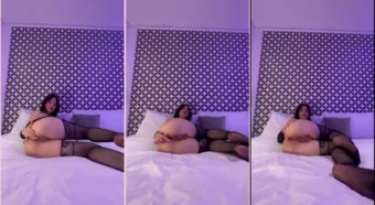 Iris Rodriguez na cama, toda provocante e se exibindo