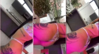 Mayra Alejandra, a ninfeta com tatuagens, exibindo sua calcinha novinha em folha