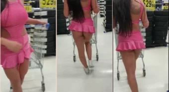 A famosa brasileira Jessica Minassian tá fazendo compras de calcinha bem apertadinha