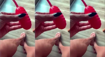 Amanda Albuquerque apresentando seu novo vibrador