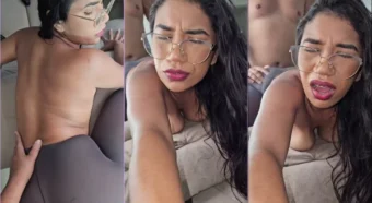 Karen Khalifa, a querida, tá se jogando na putaria, gemendo gostoso na rola