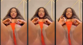 Luana Couto esfregando a calcinha na pepeca