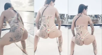 Mc Mirella mostrando toda a sua ousadia de quatro na lancha!