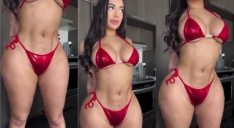 Vídeo da novinha só de calcinha