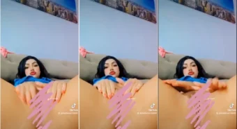Vivi Ferrari aparece em um vídeo ousado, se massageando enquanto se diverte na hora H