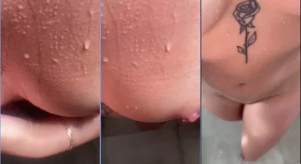 Ind Rodrigues gravando um vídeo com corpo ensopado no chuveiro
