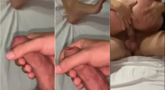Helena Zahir se divertindo com o dedo no fundilho