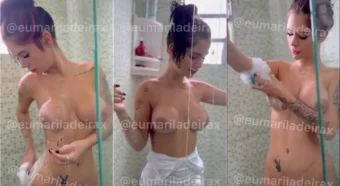 A gostosona Mari Ladeira gravou um vídeo irresistível se banhando