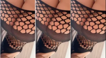 Marcelat04, uma delícia com esse vestido de renda sem calcinha!
