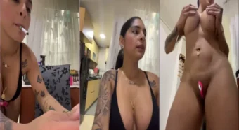 Charlotte Stevens, com seus peitão generosos, arrasa no prazer do oral