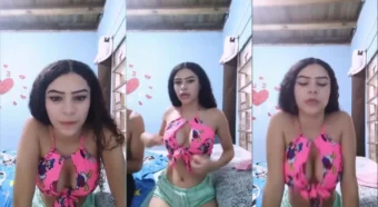 Menina doida no quarto se jogando