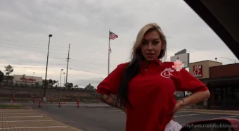 Cubbixoxo, com um corpão, tá bombando na espanhola deliciosa!