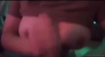 Fez a Siarlyxo dar uma voltinha delícia na rola