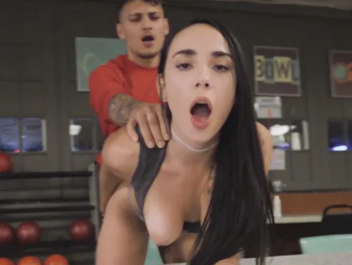 Porn fuq fodendo novinha na academia de boliche