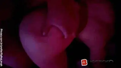 Gostosona tirando a roupa em vídeos de sexo Raffhaela (RafhaLimah