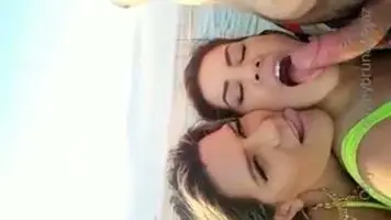 Sexo pornovideo: Duplo boquete com Bruna Ferraz e amiga