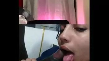 Lives Lives compartilhando vibrador nu ao vivo londonsex.live