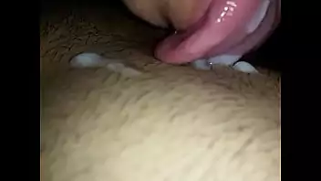 Guei brasileiro mamando rola bem gostoso e dotado e bebendo muita porra Guei brasileiro mamando rola bem gostoso e dotado e bebendo muita porra Amador