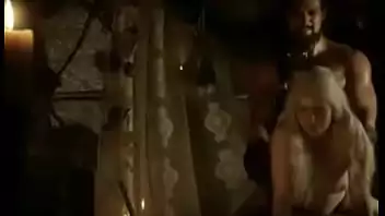 emilia clarke porno emilia clarke porno Flagras