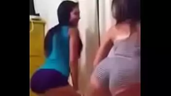 gostosa famosa pelada gostosa famosa pelada MC MIRELA MOSTRANDO OS PEITOS