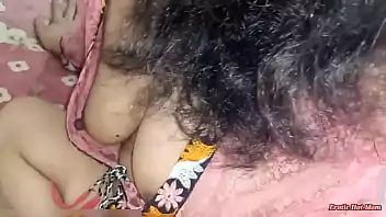 Jhenis kut kut gostosa