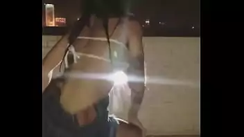 Mc mirella dando o cu