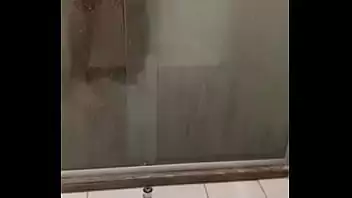 Siririca no banho