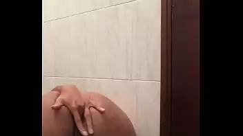 mulher se dedando mulher se dedando Safadas