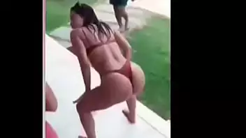 Anitta bunda pelada