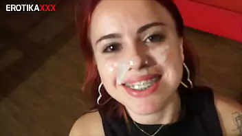 Atriz de filme adulto