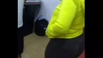 Baixinha gostosa trepando