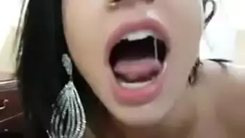 brenda trindade tomando leite Tomando leite de pica 