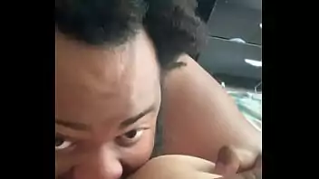 Comendo a bunda branca