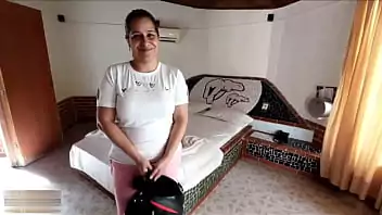 comendo a sogra Transou com a sogra e sua namorada em uma orgia muito louca 