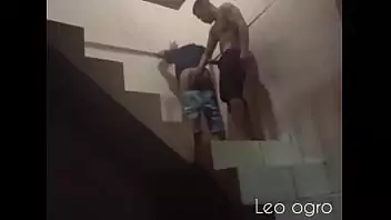 Comi a amiguinha da minha filha