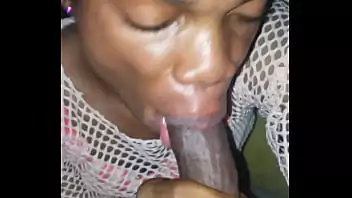 Fazendo sexo com a mãe