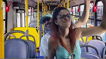 Filme porno dentro do ônibus
