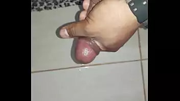fofuxa trans xvideos ANDREA ROJO DÁ UM BLOWJOB AO FÃ DO XVIDEOS 