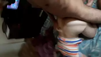fudendo velha loira fudendo velha loira Flagras