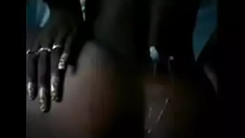 Homem comendo mulher