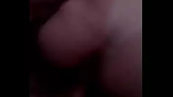 Livia mendaluk fudendo