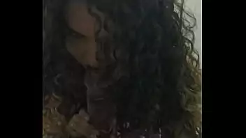 morena cacheada nude Morena cacheada com peitos enormes engole pau 