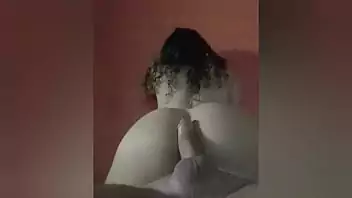 morena cacheada se masturbando Videos de Sexo 