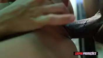 morena dando a bucetinha morena dando a bucetinha Gostosa indo porra nos peitos e dando a bucetinha na beirada da cama - @BiaMorenaMG
