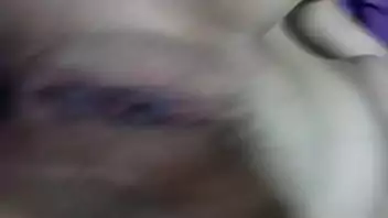 Mostrando os peitinhos