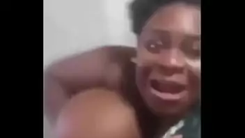 mostrando os peitos sem querer Flagras 