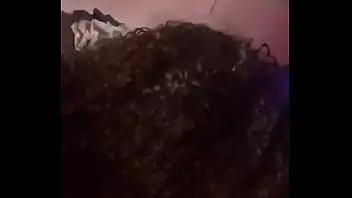 Novinha cacheada nudes